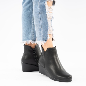 Ghete Piele Naturala Famara Black