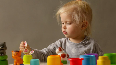 Cum să stimulezi inteligenţa copilului în primii 3 ani