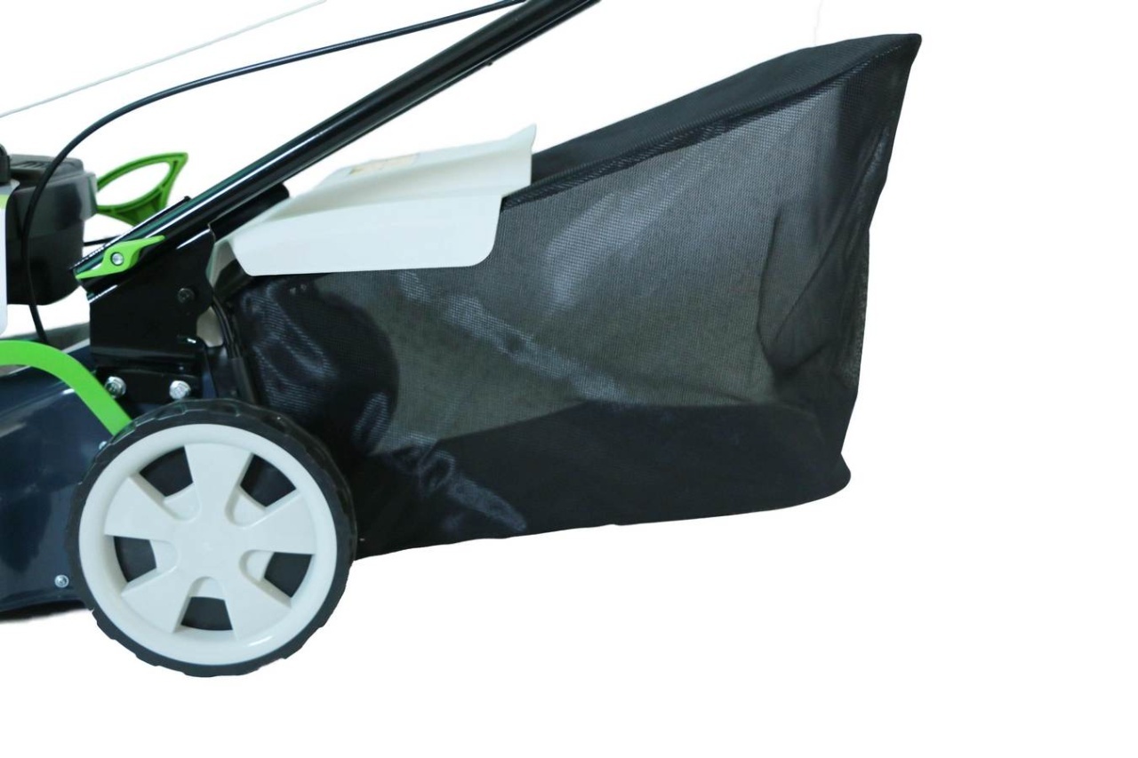 MASINA DE TUNS IARBA pe benzina 46cm GREENZONE LM 46 S, motor 140cc - 3 | YEO