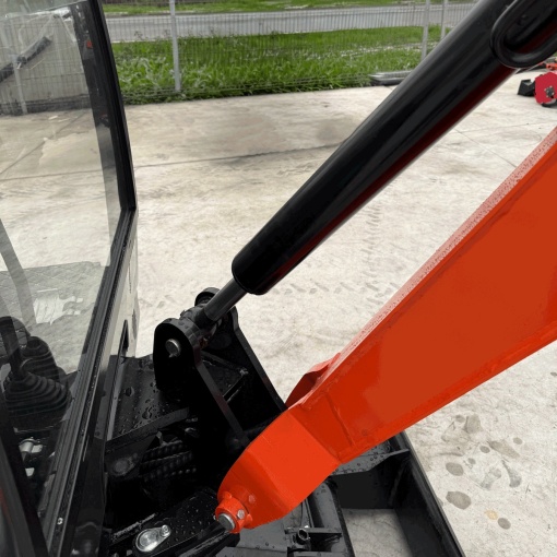 Mini excavator NT-E25 cu cabina extensibila si inclinare laterala - Img 8