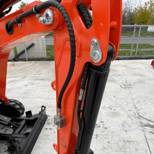 Mini excavator NT-E25 cu cabina extensibila si inclinare laterala - Img 14