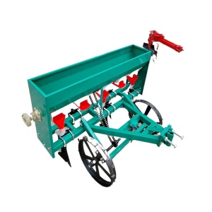 Semanatoare cereale pentru tractor