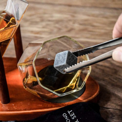 Set cadou decantor bauturi Diamond Deluxe cu doua pahare si cub gheata
