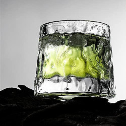 pahar whiskey On the Rocks 
