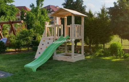 Spatiu de joaca din bușteni B2