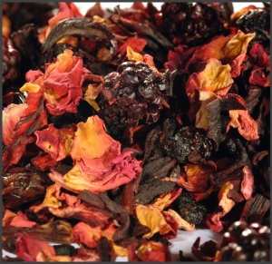 FRUIT TEA - Cocktail Of Wild Berries