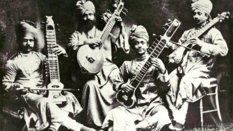 Inayat Khan și mistica sufită [Recenzie Bogdan Mandache]
