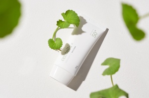 Mixsoon - Centella Sun Cream - SPF50+/PA++++ - Cremă de protecție solară cu extract calmant de Centella Asiatica - Img 2