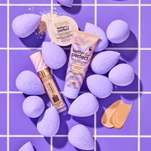 Fond de ten Better Than Perfect Moisturizing & Covering Foundation, 03 LIGHT BEIGE - Img 6