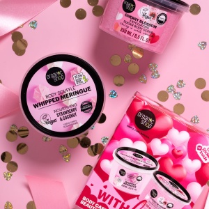 Set cadou Organic Shop With Love cu scrub de corp si body souffle - Img 4