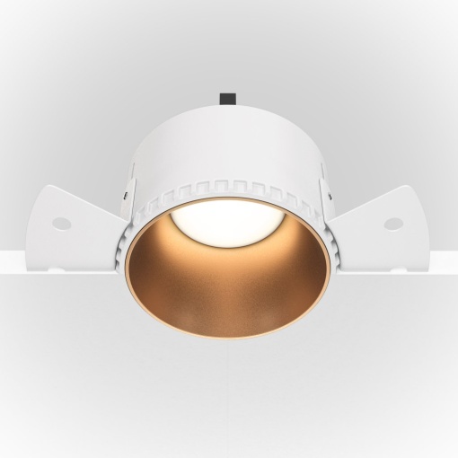 Spot incastrabil design tehnic Share alb, auriu mat 7,5cm