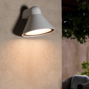 Aplica de perete exterior design modern IP65 PALS alba 92210 universul-luminii.ro