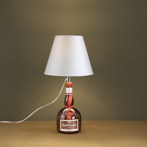 Kit iluminat / Lampa de masa decorativa Licor alba 211080 universul-luminii.ro