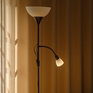 Lampadar, Lampa de Podea Lauria Negru 167610 universul-luminii.ro