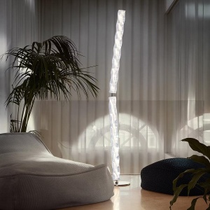 Lampadar LED design tehnico-decorativ realizat manual Hugo prisma - Img 4