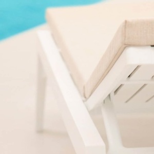 Set de 4 sezlonguri moderne de exterior design premium SPRITZ - Img 5