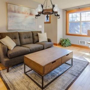 Candelabru rustic fabricat manual din lemn diam.30cm, 5 brate Roata WOOD-RO-SP5D30 577621 universul-luminii.ro