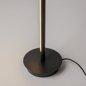 Lampadar, Lampa de podea LED cu Spot Directionabil, Thin negru 244831 universul-luminii.ro