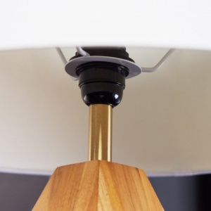 Veioza, Lampa de masa cu baza din lemn Diamond 60cm 146731 universul-luminii.ro