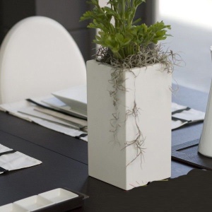 Ghiveci plante design decorativ modern interior / exterior HIGH CUBE mini 14x14x28cm