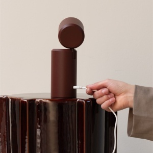 Lampa cu baterii pentru perete sau portabila Milan visiniu 248462 universul-luminii.ro