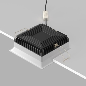 Spot LED incastrabil protectie IP44 Okno 11x11cm CCT 150822 universul-luminii.ro