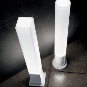 Stalp modern de exterior cu protectie IP44 EDO OUTDOOR PT1 ROUND alb 135755 51372 universul-luminii.ro