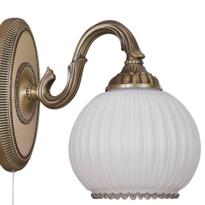 Aplica de perete clasic design italian din alama, sticla 9200 RA-A. 9200/1 102673 universul-luminii.ro