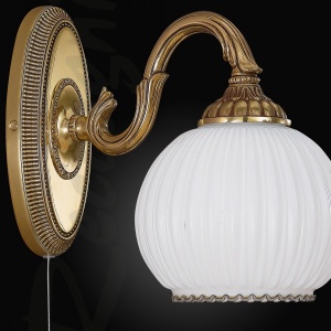 Aplica de perete clasica din alama design italian 9300 107803 universul-luminii.ro