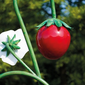 Lampa iluminat exterior design capsuna uriasa, inaltime 275cm, Giant Strawberry 96463 universul-luminii.ro