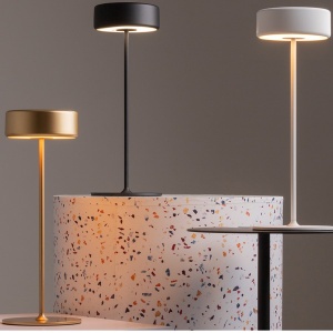 Lampa portabila cu baterii AI design negru 231143 universul-luminii.ro