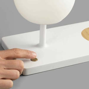 Veioza LED / Lampa de masa ultramoderna USB / Wireless charger NIKO 201724 universul-luminii.ro