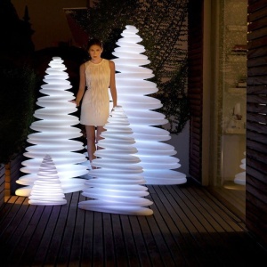 Brad Decorativ NANO CHRISMY ILUMINAT LED, 49069W Vondom 173325 universul-luminii.ro