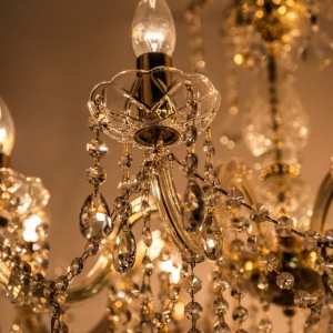Candelabru elegant CHATEAU 8L 242625 universul-luminii.ro