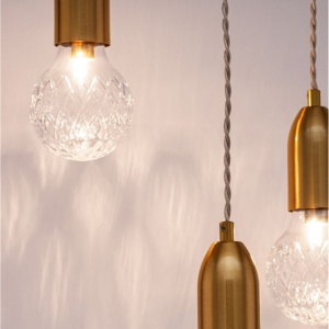Lustra moderna cu 3 pendule design minimalist VEDA 204205 universul-luminii.ro