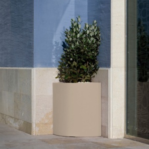 Set de 2 Ghivece plante pe colt design decorativ exterior/interior Angular pot 55x39x55cm