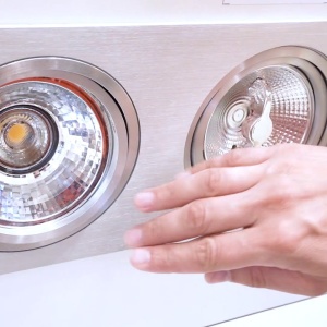 Spot incastrabil directionabil de tavan/plafon SIRO 2 WH 81505 universul-luminii.ro
