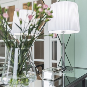 Veioza/Lampa de masa design elegant ASTI alba 104095 universul-luminii.ro