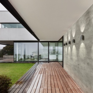 Aplica de perete exterior cu iluminat up-and-down IP54 LIVIO 2 neagra 70786 universul-luminii.ro