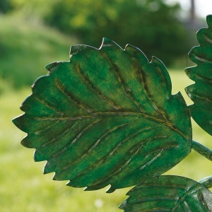 Lampa iluminat exterior design capsuna uriasa, inaltime 275cm, Giant Strawberry 198906 universul-luminii.ro