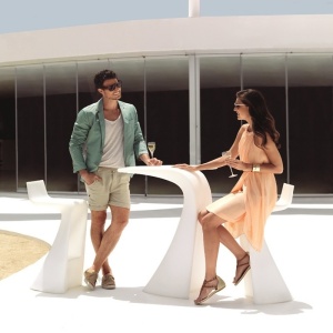 Masa de bar exterior / interior design modern premium WING BAR TABLE 53032 Vondom
