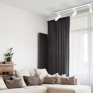 Spot LED directionabil pentru sina trifazata MAXLIGHT, SHINEMAKER alb 110276 universul-luminii.ro