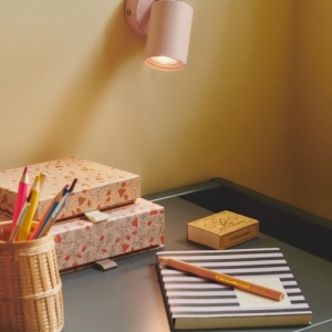 Aplica cu spot directionabil design nordic Explore roze 149157 universul-luminii.ro