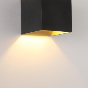 Aplica iluminat ambiental metal negru auriu Newton Square 632707 universul-luminii.ro