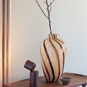 Lampa cu baterii pentru perete sau portabila Milan visiniu 248467 universul-luminii.ro