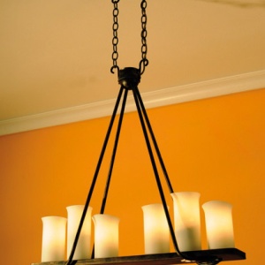 Lustra din fier forjat cu 8 surse de lumina ideala pentru iluminatul mesei, HL 2430 174467 universul-luminii.ro