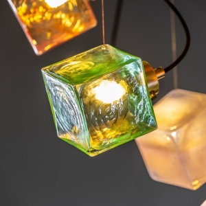 Pendul design LUX, cub din sticla suspendat personalizabil Dancing Cube 208547 universul-luminii.ro