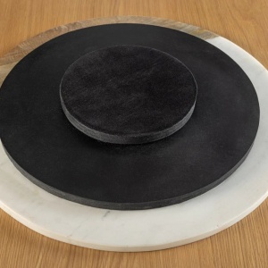 Set de 2 placi turnante, Farfurii decorative, Marmura alba, Lemn, SERVANT 50cm - Img 3