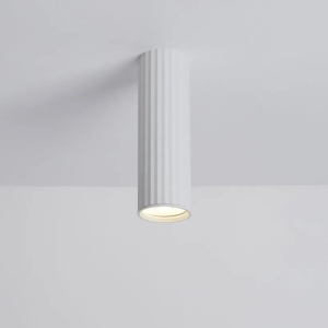 Spot aplicat din aluminiu canelat Anna alb