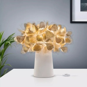 Veioza design unicat realizata manual Clizia Mama Non Mama Gold/ White 123427 universul-luminii.ro